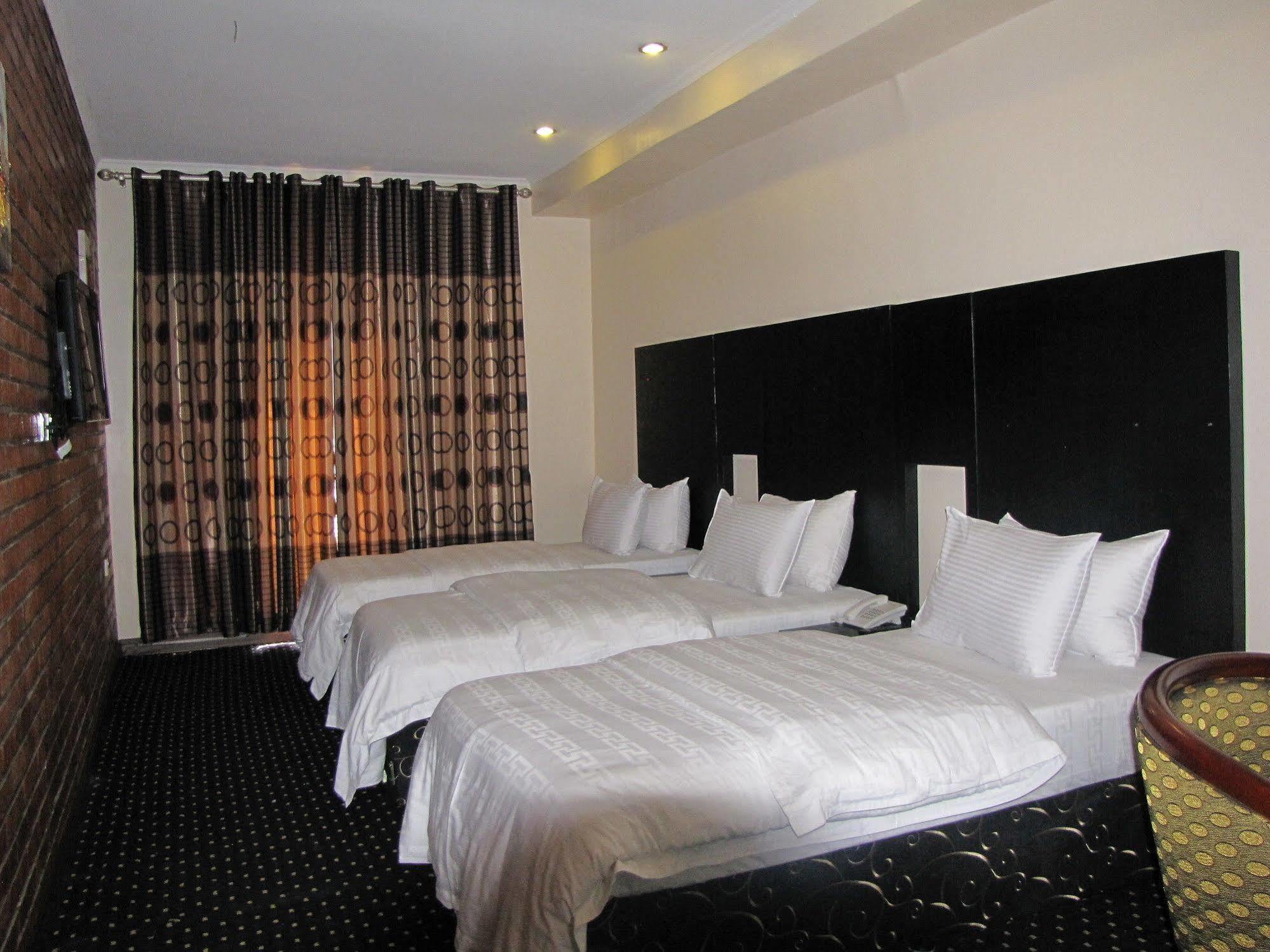Stipp Hotel Gisenyi Extérieur photo